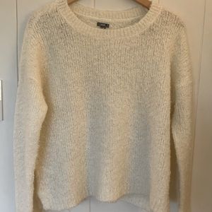 Aerie Cream Sweater - Medium